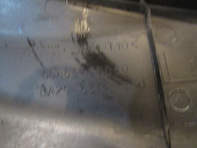 2007 Nissan 350z LH Driver Wiper Cowl w/Seal 66863 CD010