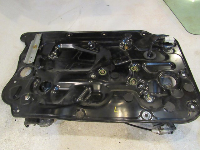 2007 Nissan 350z LH Driver Window Motor & Regulator 80731 CD00A