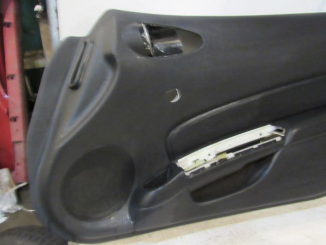2007 Nissan Convertible RH Passenger Door Panel-See photos