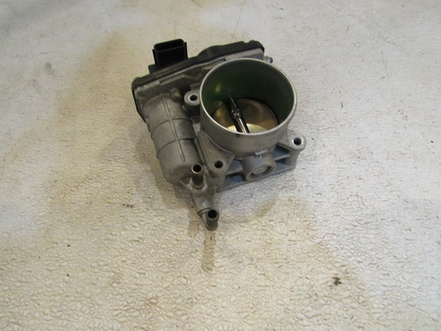 2007 Nissan 350z RH Passenger Throttle Body