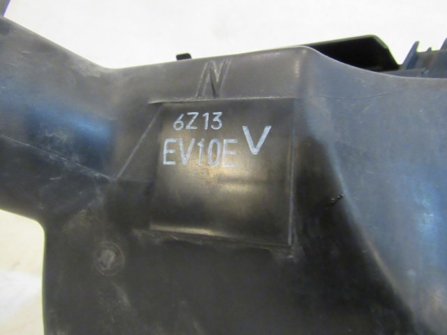 2007 Nissan 350z RH Passenger Air Cleaner Box