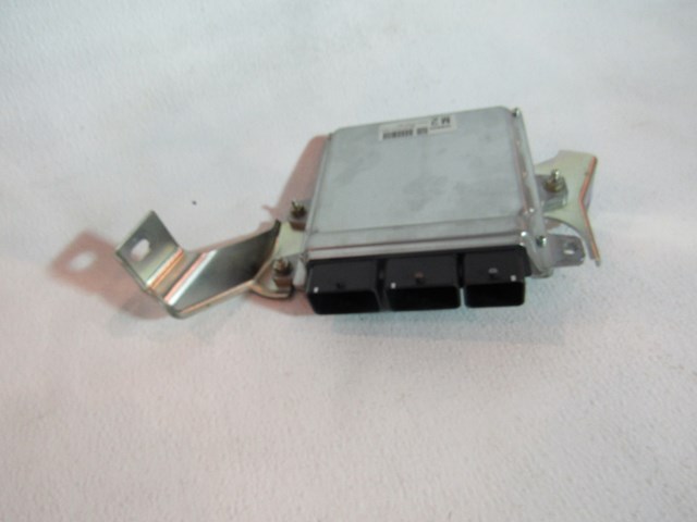 2007 Nissan 350z AT ECU ECM Engine Control Unit  MEC100-272