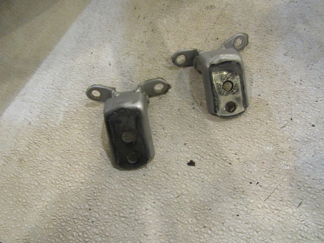 2007 Nissan 350z Convertible LH Driver Door Hinges
