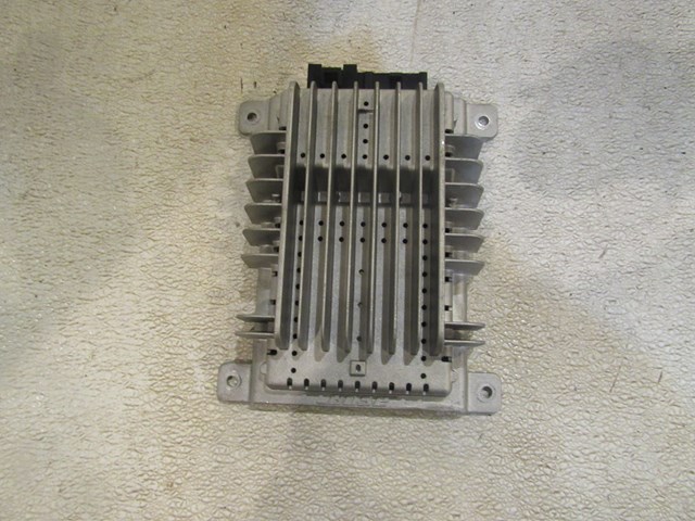 2007 Nissan 350z Convertible Bose Amplifier