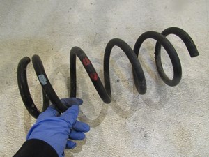 2007 Nissan 350z Convertible Rear LH Driver Coil Spring