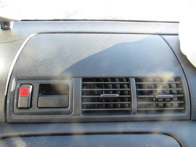 97-01 HONDA PRELUDE CENTER DASH A/C VENTS TRIM PANEL SWITCH CLOCK