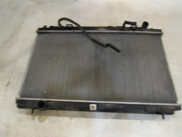 2007 Nissan 350z Aftermarket Radiator-Missing 1 Pin