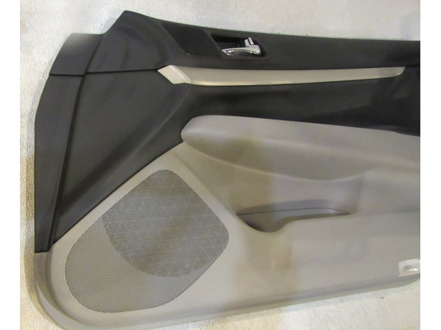 2007 Infiniti G35 Sedan Front RH Pass Door Panel