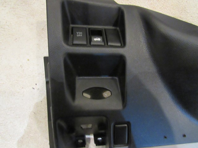 2007 Infiniti G35X Sedan LH Driver Knee Trim Without Key Receiver 
