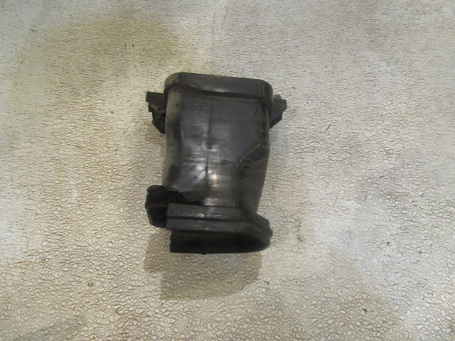 2007 Infiniti G35x Sedan LH Driver Air Intake Duct 