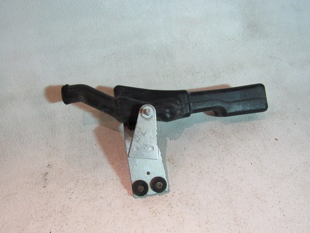 2007 2008 Infiniti G35 Sedan RH Passenger Air Intake Resonator