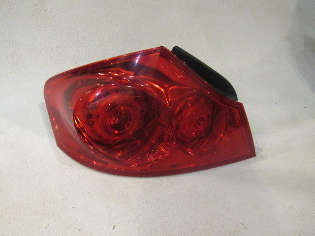 2007 Infiniti G35x Sedan LH Driver Quarter Mounted Tail Light