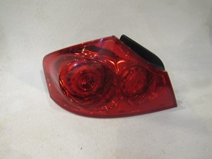 2007 Infiniti G35x Sedan LH Driver Quarter Mounted Tail Light