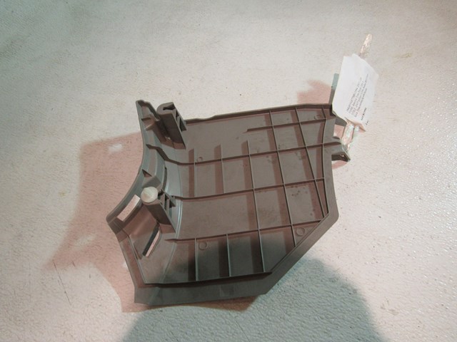 2007 Infiniti G35x Sedan RH Lower Kick Trim 66900JK600-Stone