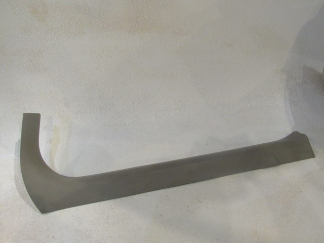 2007 Infiniti G35x Sedan Front RH Pass Door Sill-769B4JK000-Stone