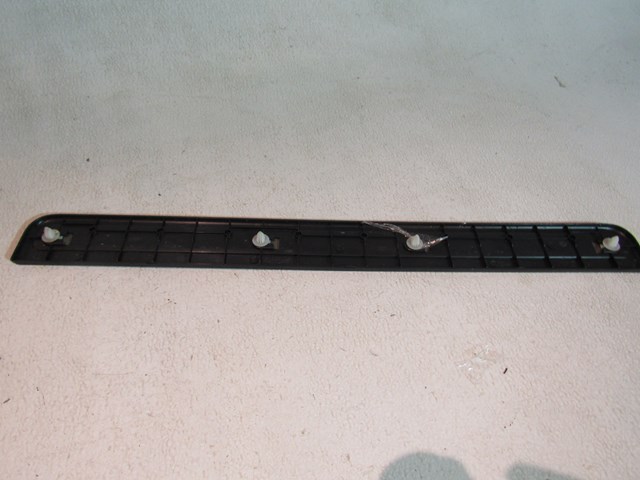 2007 Infiniti G35 Sedan Front RH Passenger Door Sill Kick Plate 769B0 JK600