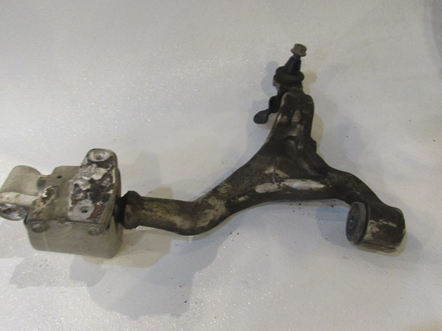 2007 Infiniti G35x Sedan Front RH Passenger Lower Control Arm