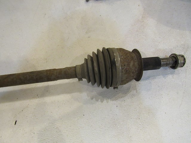 2007 Infiniti G35x AWD Sedan Rear RH Passenger Axle