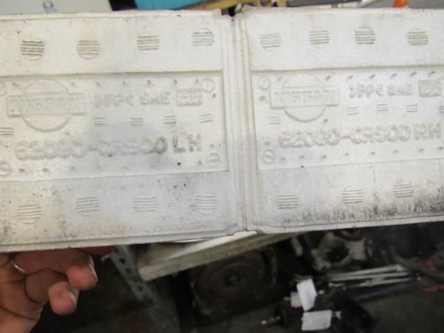 2004 Infiniti M45 Front Bumper Reinforcement Foam 62090 CR900