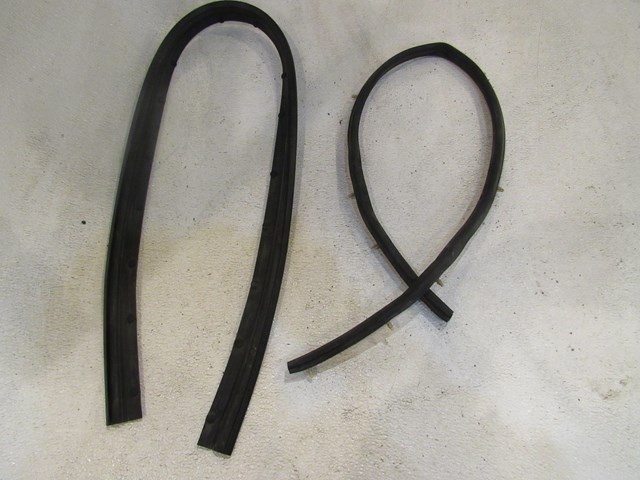 2004 Infiniti M45 Hood Seals