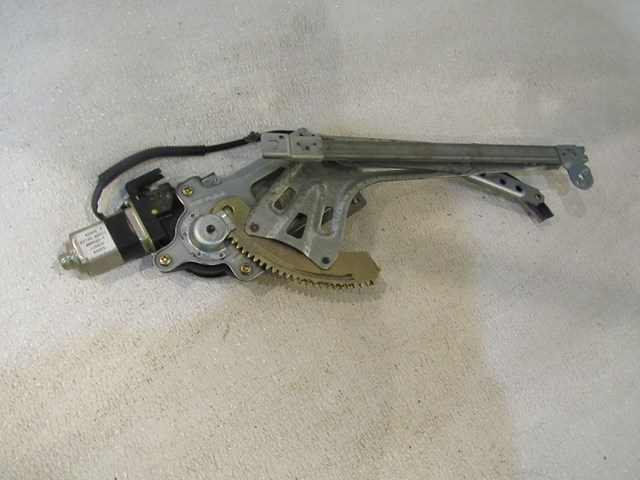2004 Infiniti M45 Rear RH Pass Window Motor & Regulator
