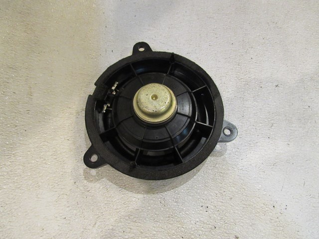 2004 Infiniti M45 Rear LH Driver Door Speaker 28156 AM900