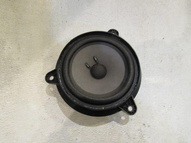 2004 Infiniti M45 Rear LH Driver Door Speaker 28156 AM900