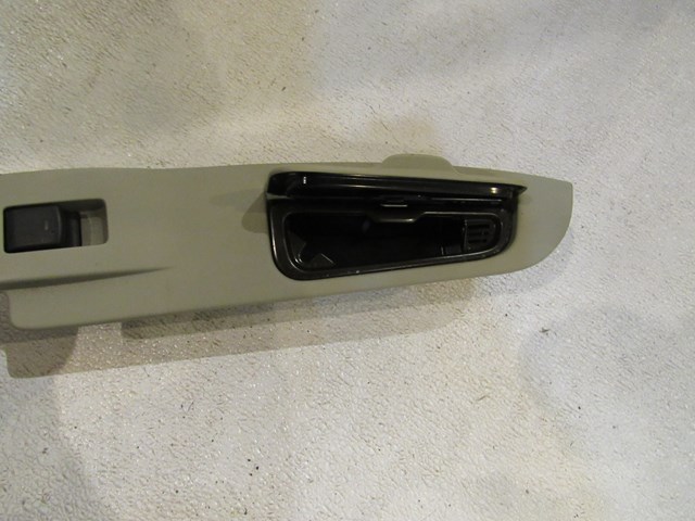 2004 Infiniti M45 Rear LH Driver Door Switch w/Trim 82961CR900