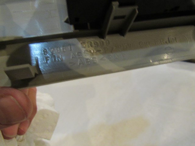 2004 Infiniti M45 Rear LH Driver Door Switch w/Trim 82961CR900