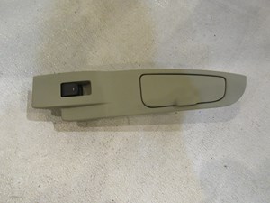 2004 Infiniti M45 Rear LH Driver Door Switch w/Trim 82961CR900
