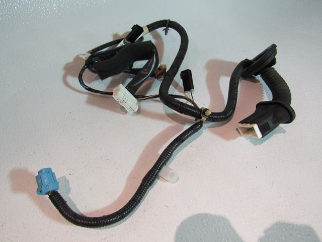 2003 2004 Infiniti M45 Rear LH or RHDoor Wiring 24126 CR900