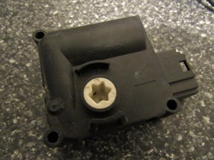 AUDI A8 A6  AC Heater Core SERVO FLAP ACTUATOR 0 132 801 369