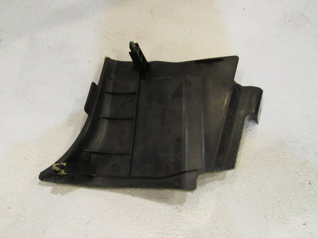 2004 Infiniti M45 Front RH Passenger Kick Panel 66900 CR900