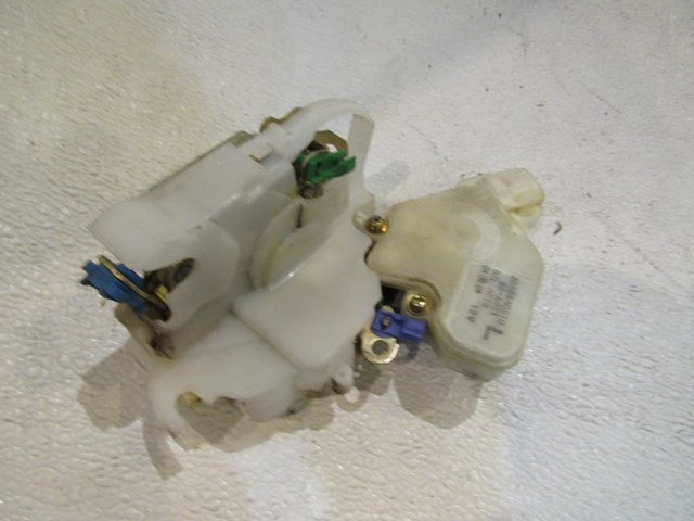 2004 Infiniti M45 Front LH Driver Door Lock Actuator 80553AG510