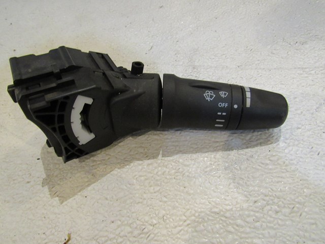 2004 Infiniti M45 Wiper Column Switch 25260AR200