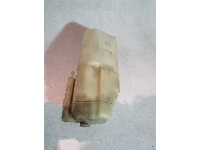 2003 2004 Infiniti M45 Coolant Reservoir Radiator Overflow Bottle