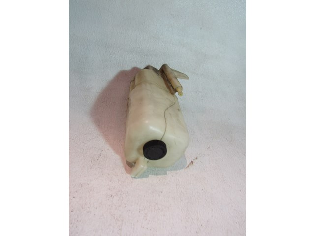 2003 2004 Infiniti M45 Coolant Reservoir Radiator Overflow Bottle