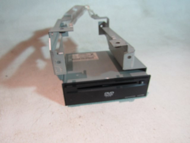 2004 Infiniti M45 Navigation DVD Player w/Bracket 28330 CR963