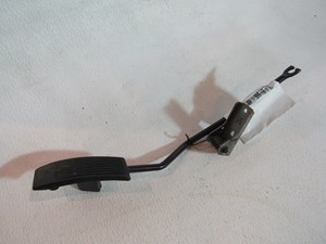 2003 2004 Infiniti M45 Gas Pedal 
