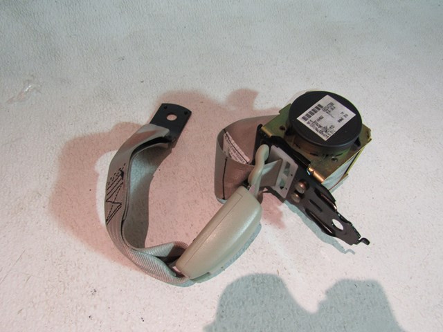 2004 Infiniti M45 Rear LH Driver Seat Belt & Buckle