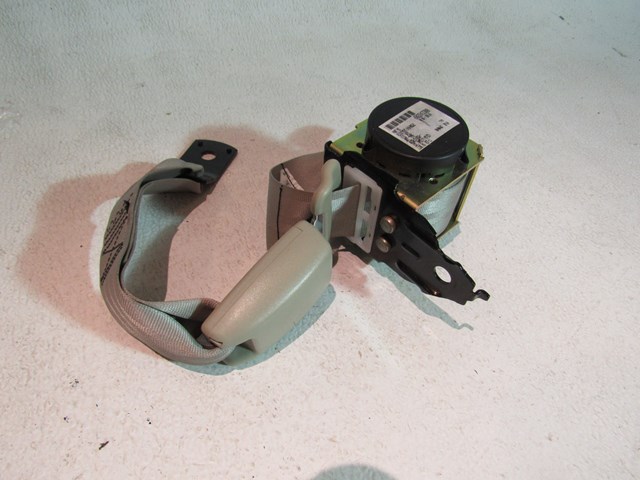2004 Infiniti M45 Rear LH Driver Seat Belt & Buckle