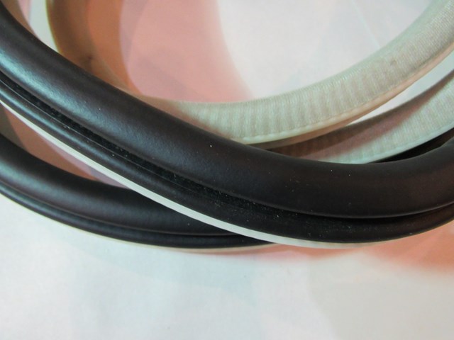 2004 Infiniti M45 Rear LH Driver Door Seal