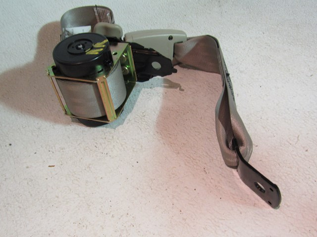 2003 2004 Infiniti M45 Rear RH Passenger Seat Belt & Buckle