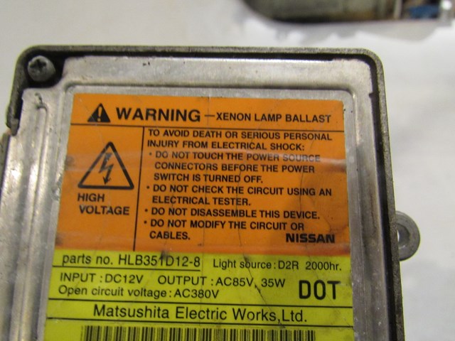 2004 Infiniti M45 RH Passenger Headlight Ballast 