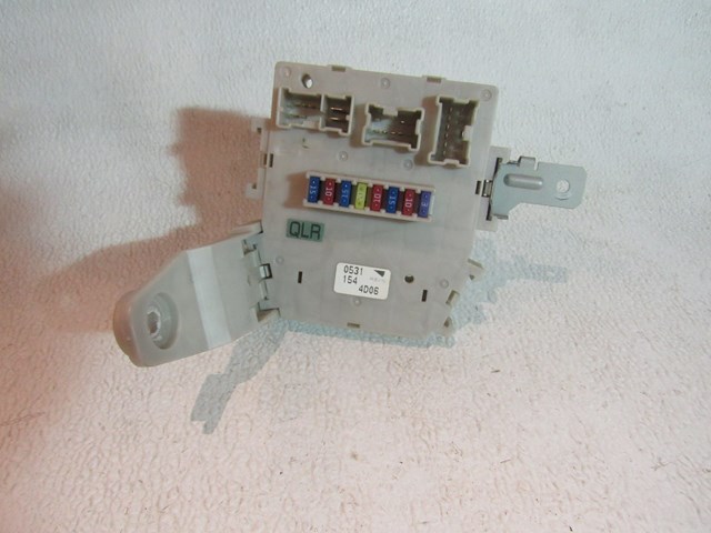 2004 Infiniti M45 Engine Fuse Box