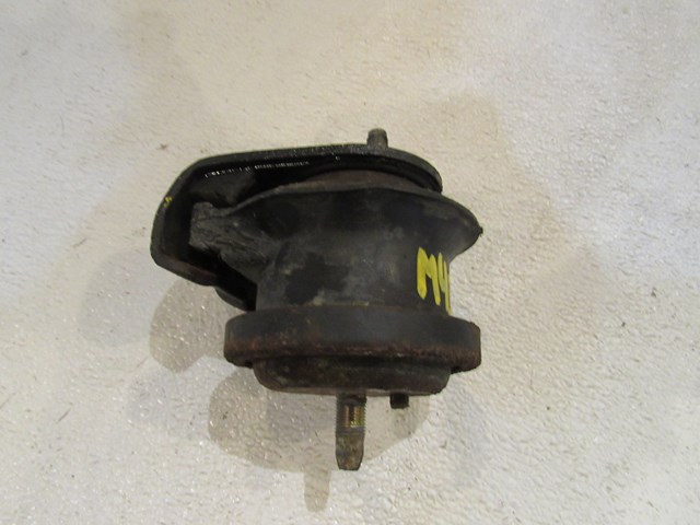 2004 Infiniti M45 RH Passenger Engine Mount Motor Mount