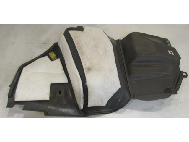 2004 Infiniti M45 RH Passenger Trunk Quarter Carpet Moulding