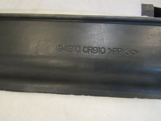 2004 Infiniti M45 Trunk Moulding Panel 84910 CR910