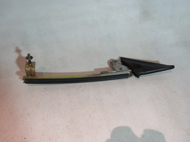 2002 Honda S2000 RH Passenger Sail Panel Door Glass Guide