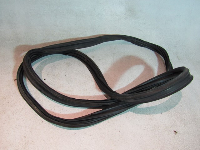2002 Honda S2000 Trunk Seal